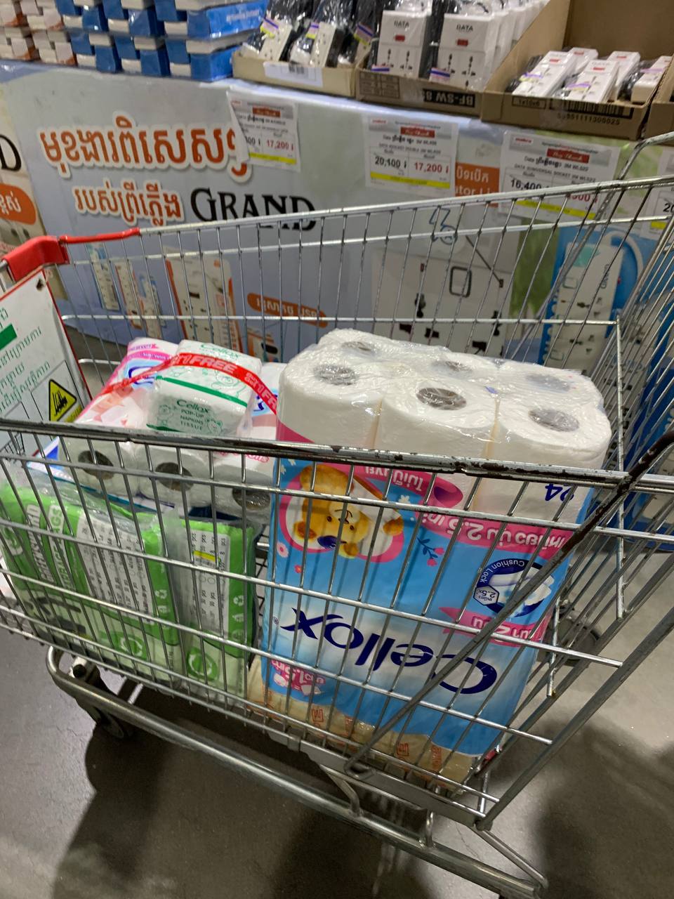 Modern Trade Distribution Boosting FMCG Sales with BJC Products at Makro Market In Cambodia - Image 54